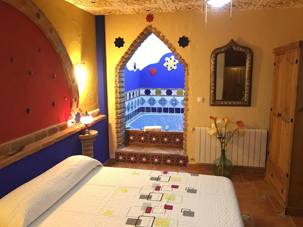 Apartamentos La Granja Hinojares Eksteriør bilde